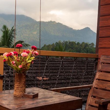 Wayanad Doubletree Villa Витхири Экстерьер фото